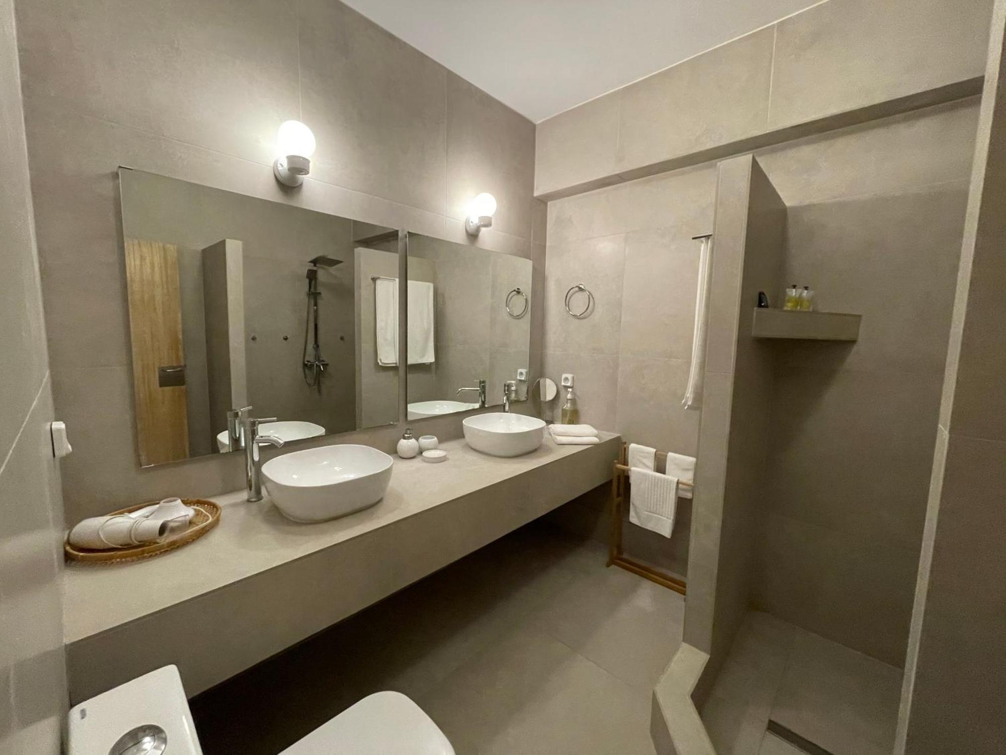 Speires Suites Ираклия Экстерьер фото